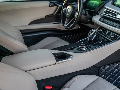 Used 2016 BMW i8 image 38
