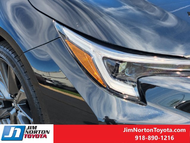 Used 2025 Toyota Corolla SE w/ SE Premium Package FWD image 10