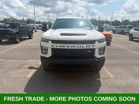 Used 2022 Chevrolet Silverado 2500 Custom w/ Custom Value Package AWD/4WD image 2