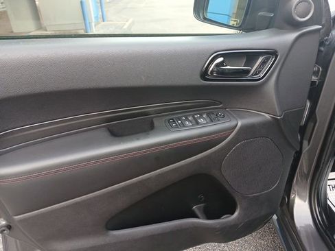 Used 2024 Dodge Durango GT image 9