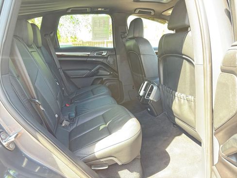 Used 2012 Porsche Cayenne image 27