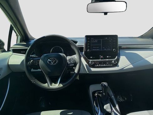 Used 2020 Toyota Corolla SE image 18