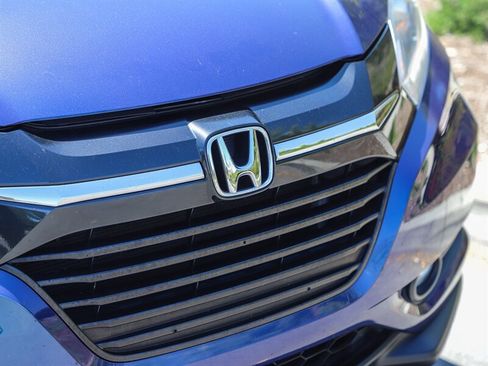 Used 2016 Honda HR-V EX image 10