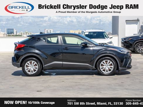 Used 2020 Toyota C-HR LE image 4