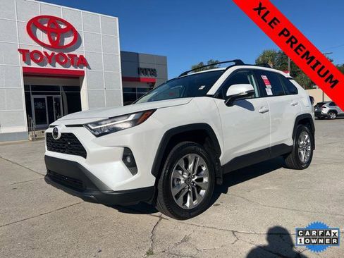 Certified 2025 Toyota RAV4 XLE Premium image 1