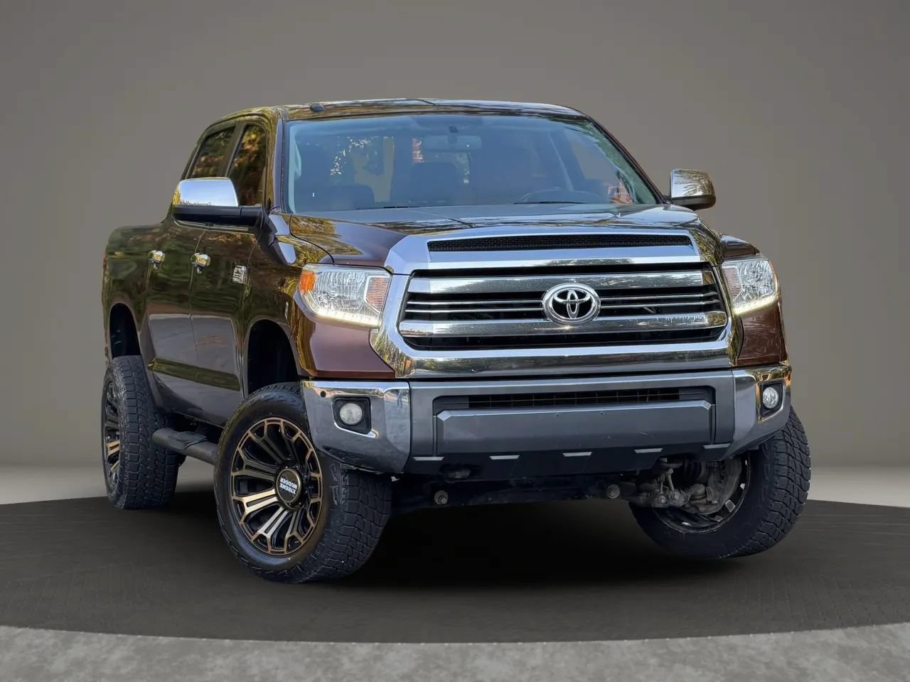 Used 2017 Toyota Tundra 1794 Edition AWD/4WD image 3