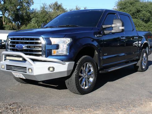 Used 2017 Ford F150 XLT w/ Equipment Group 302A Luxury image 10
