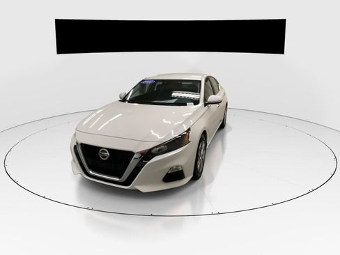 Used 2022 Nissan Altima 2.5 S FWD image 4