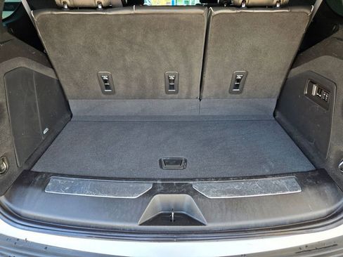 Used 2023 Cadillac Escalade Sport Platinum image 31