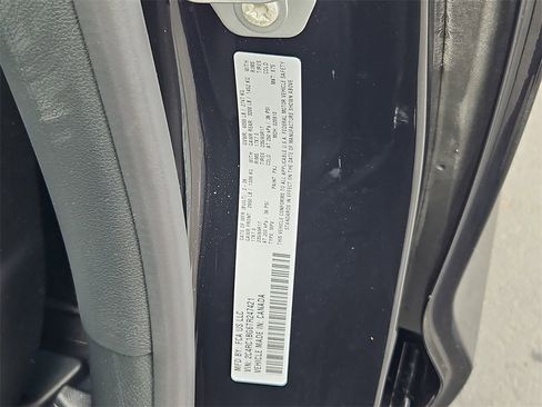 New 2026 Chrysler Pacifica Select image 32