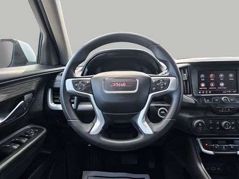 Used 2022 GMC Terrain SLE w/ Driver Convenience Package image 18