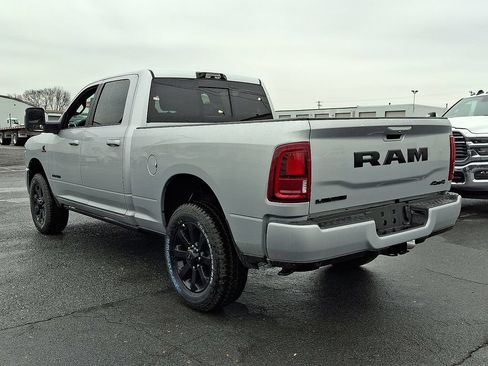 New 2026 RAM 2500 Laramie AWD/4WD image 3