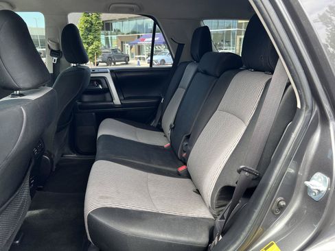 Used 2017 Toyota 4Runner SR5 AWD/4WD image 26