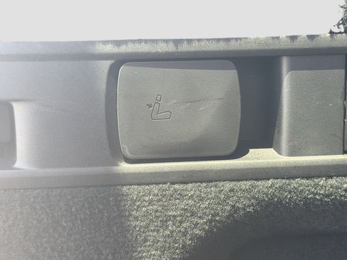 Used 2021 BMW X5 sDrive40i w/ Premium Package image 13