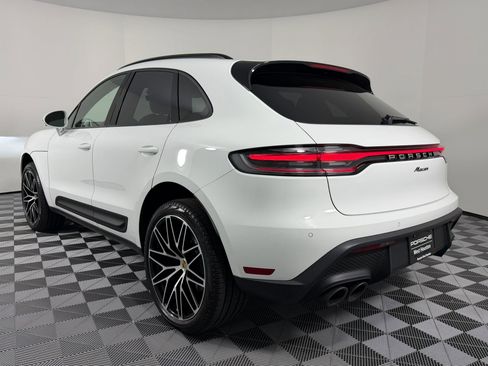 New 2026 Porsche Macan image 3