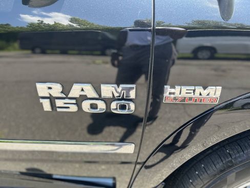 Used 2016 RAM 1500 Laramie w/ Convenience Group AWD/4WD image 22