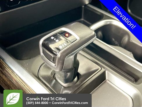 Used 2022 GMC Sierra 1500 Elevation w/ Elevation Premium Package AWD/4WD image 10
