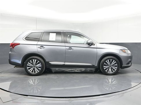 Used 2020 Mitsubishi Outlander SEL AWD/4WD image 4