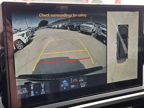 Certified 2025 Toyota 4Runner Limited AWD/4WD image 17