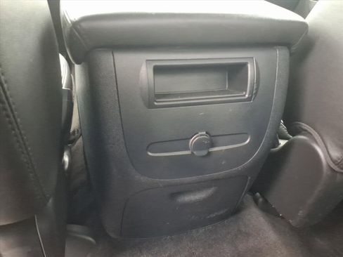 Used 2014 GMC Sierra 2500 SLT w/ SLT Convenience Package image 8