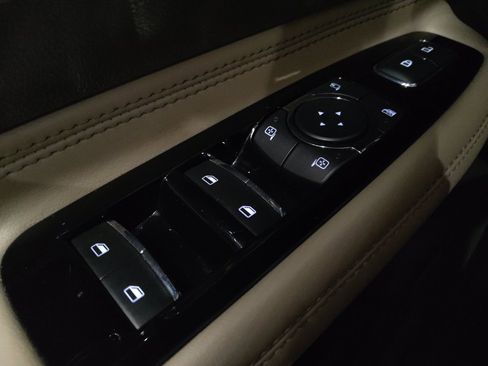 Used 2022 Lincoln Corsair FWD w/ Equipment Group 101A image 27