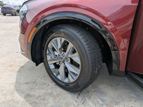 Certified 2025 Kia Sportage SX FWD image 41