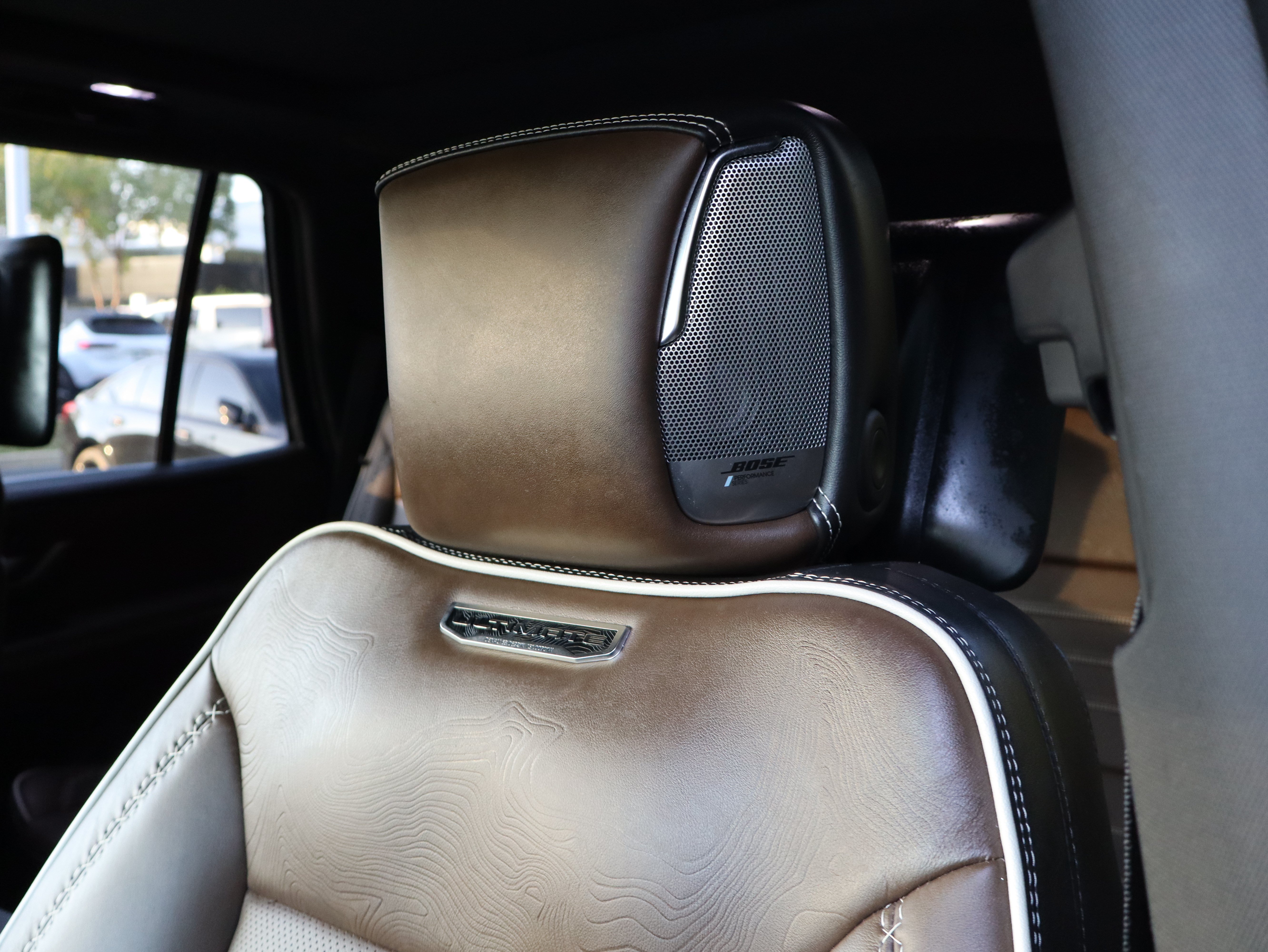 Used 2026 GMC Yukon Denali Ultimate AWD/4WD image 27