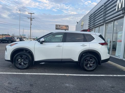 New 2026 Nissan Rogue SV w/ Cold Weather Package image 18