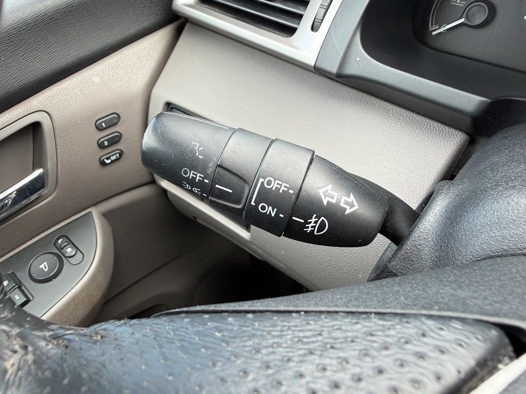 Used 2016 Honda Odyssey Touring Elite image 20