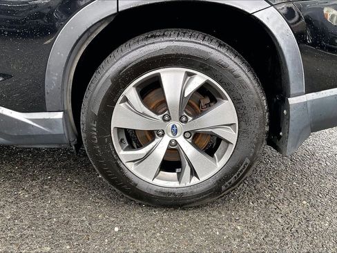 Used 2019 Subaru Ascent Premium image 10