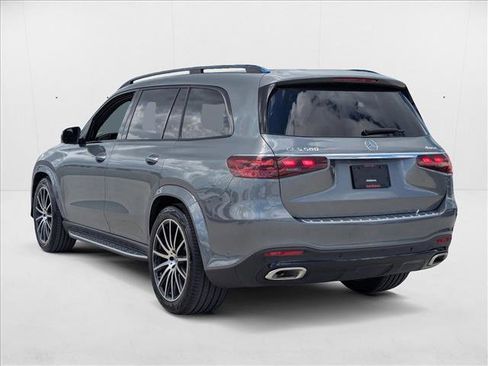New 2026 Mercedes-Benz GLS 580 4MATIC image 9