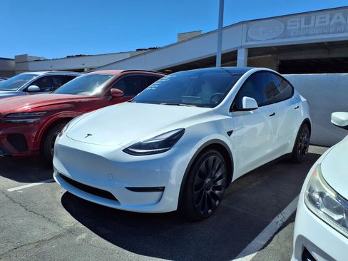 Used 2023 Tesla Model Y Performance AWD/4WD image 1