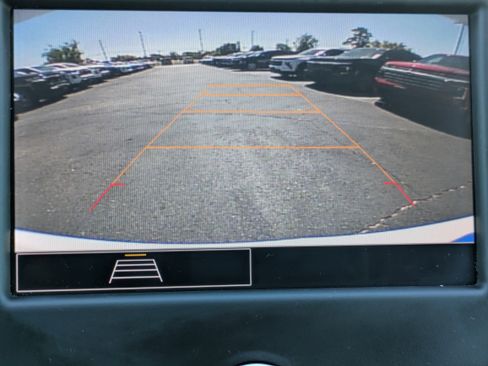 Used 2023 Chevrolet Equinox LS image 12