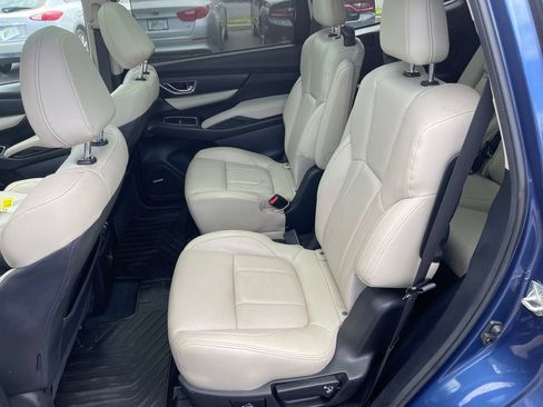 Used 2021 Subaru Ascent Limited w/ Technology Package AWD/4WD image 18