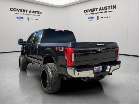 Used 2022 Ford F250 Lariat w/ Lariat Ultimate Package AWD/4WD image 3