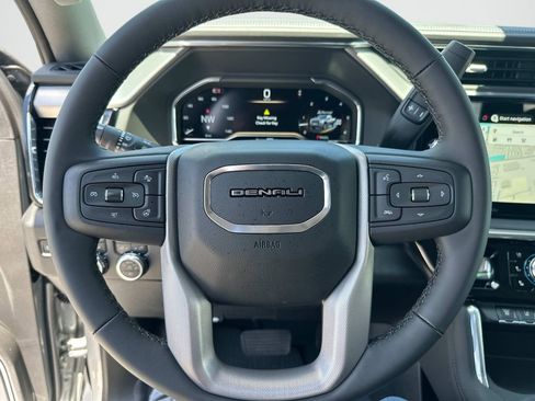 New 2025 GMC Sierra 2500 Denali w/ Denali Reserve Package image 33