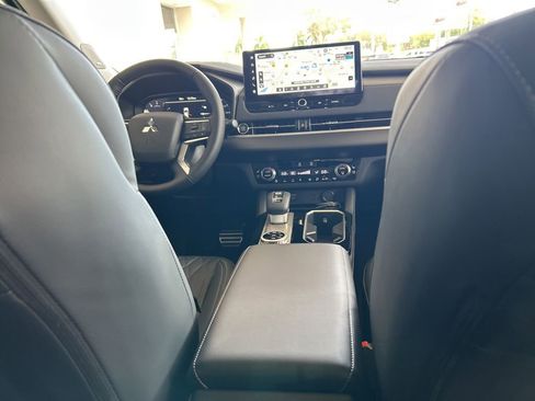 New 2026 Mitsubishi Outlander SEL image 28