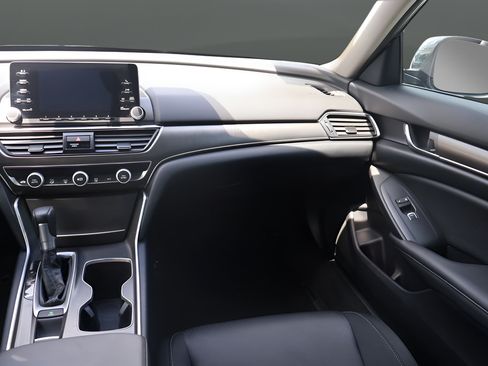 Used 2020 Honda Accord LX image 16