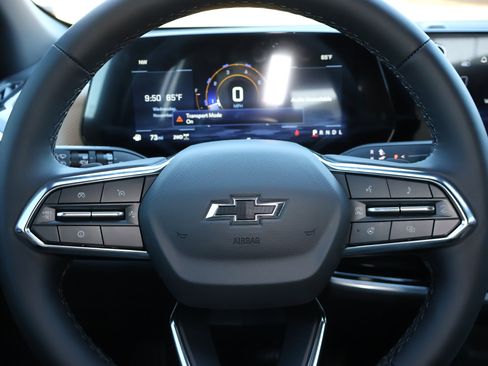 New 2026 Chevrolet Equinox ACTIV w/ Convenience Package III image 14