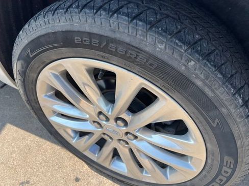 Used 2020 Cadillac XT6 Premium Luxury AWD/4WD image 15