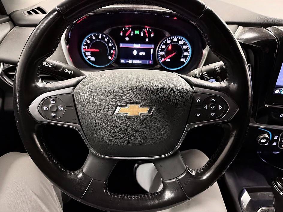 Used 2020 Chevrolet Traverse LT FWD image 11