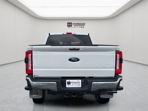 Used 2023 Ford F350 Lariat w/ Lariat Ultimate Package image 6