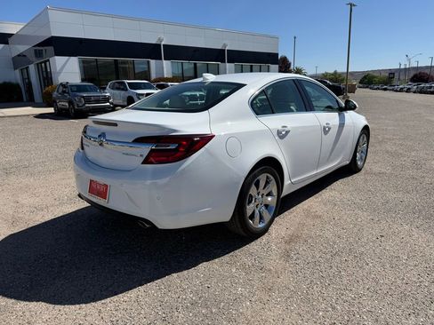 Used 2017 Buick Regal Premium FWD image 5