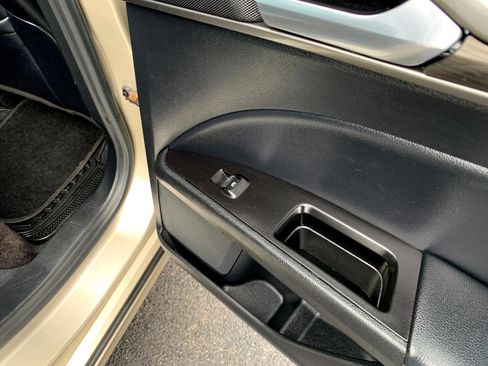 Used 2017 Ford Fusion SE w/ Fusion SE Technology Package image 34