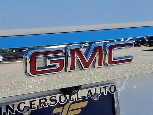 Used 2023 GMC Yukon SLT AWD/4WD image 33