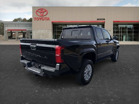 Certified 2024 Toyota Tacoma SR5 w/ SR5 Upgrade Package image 12