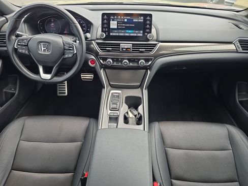 Used 2019 Honda Accord Sport image 9