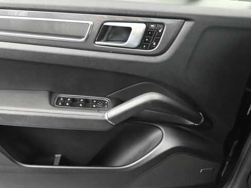 Certified 2019 Porsche Cayenne image 13