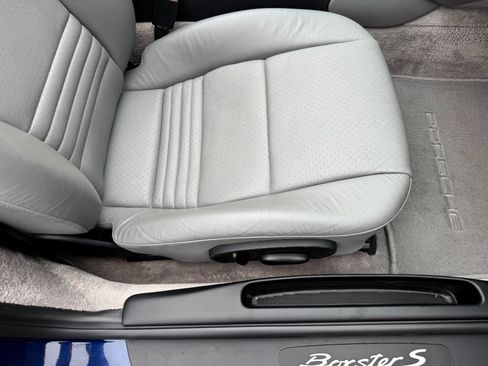 Used 2001 Porsche Boxster S image 26