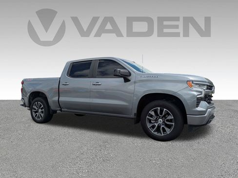 Used 2023 Chevrolet Silverado 1500 RST AWD/4WD image 3